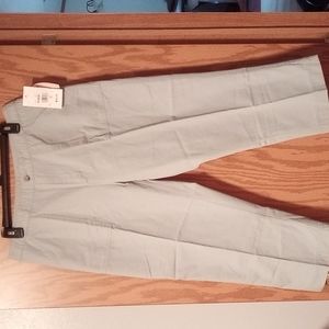 NWT Capris